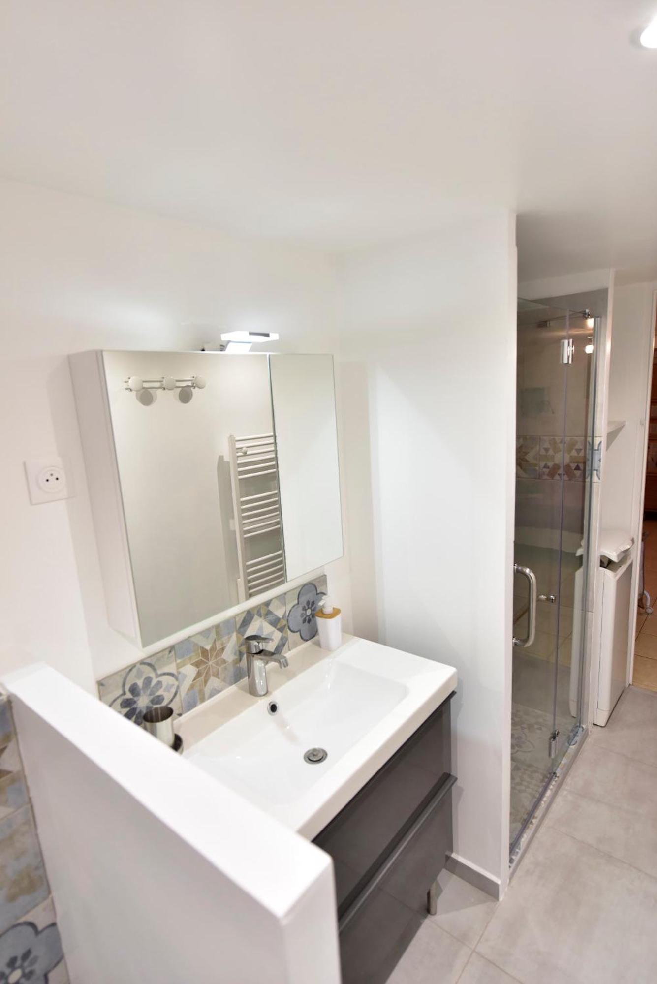 Appartements Avec Jardin Dans Villa Rocaille كاسيس المظهر الخارجي الصورة