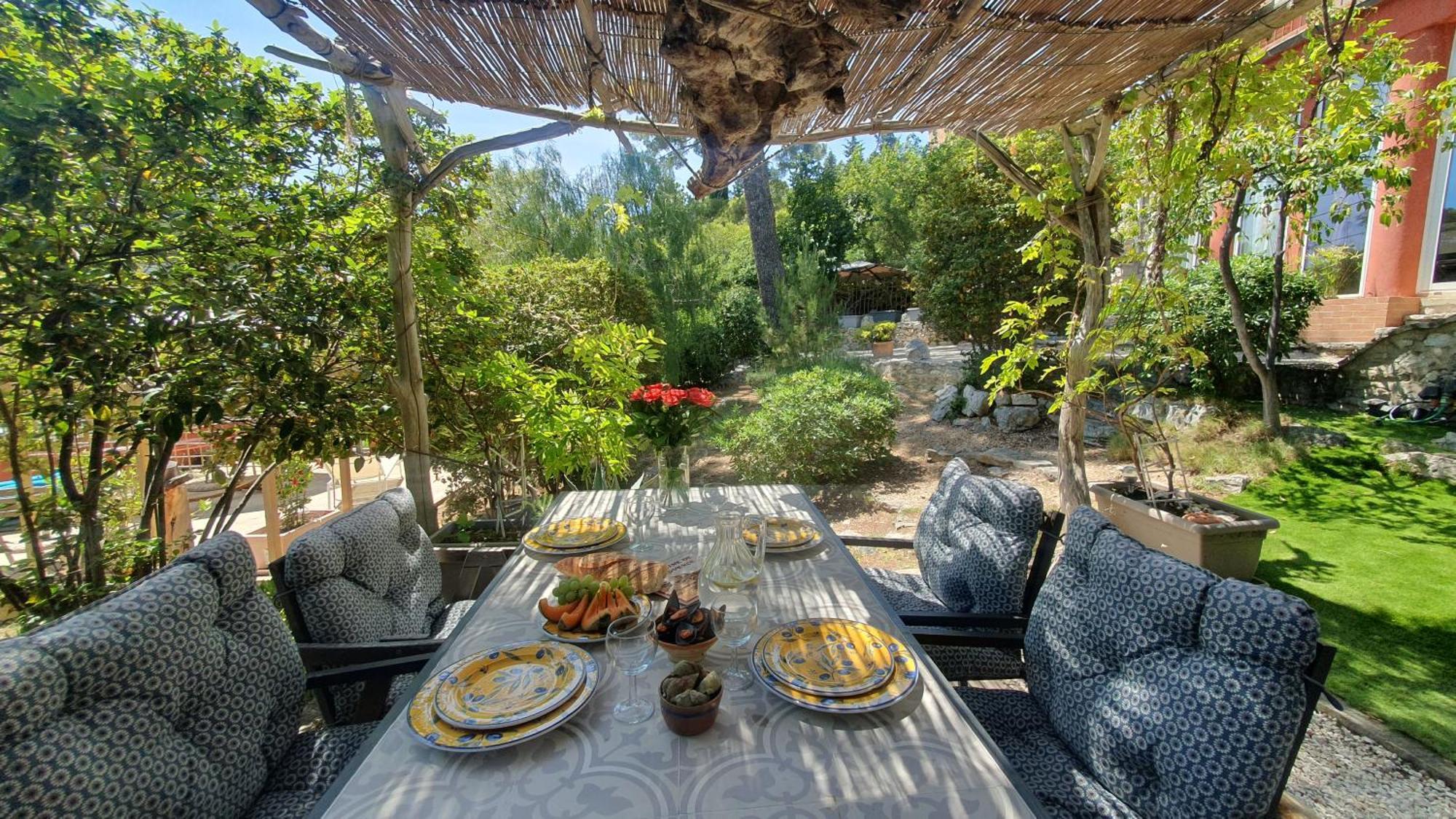Appartements Avec Jardin Dans Villa Rocaille كاسيس المظهر الخارجي الصورة