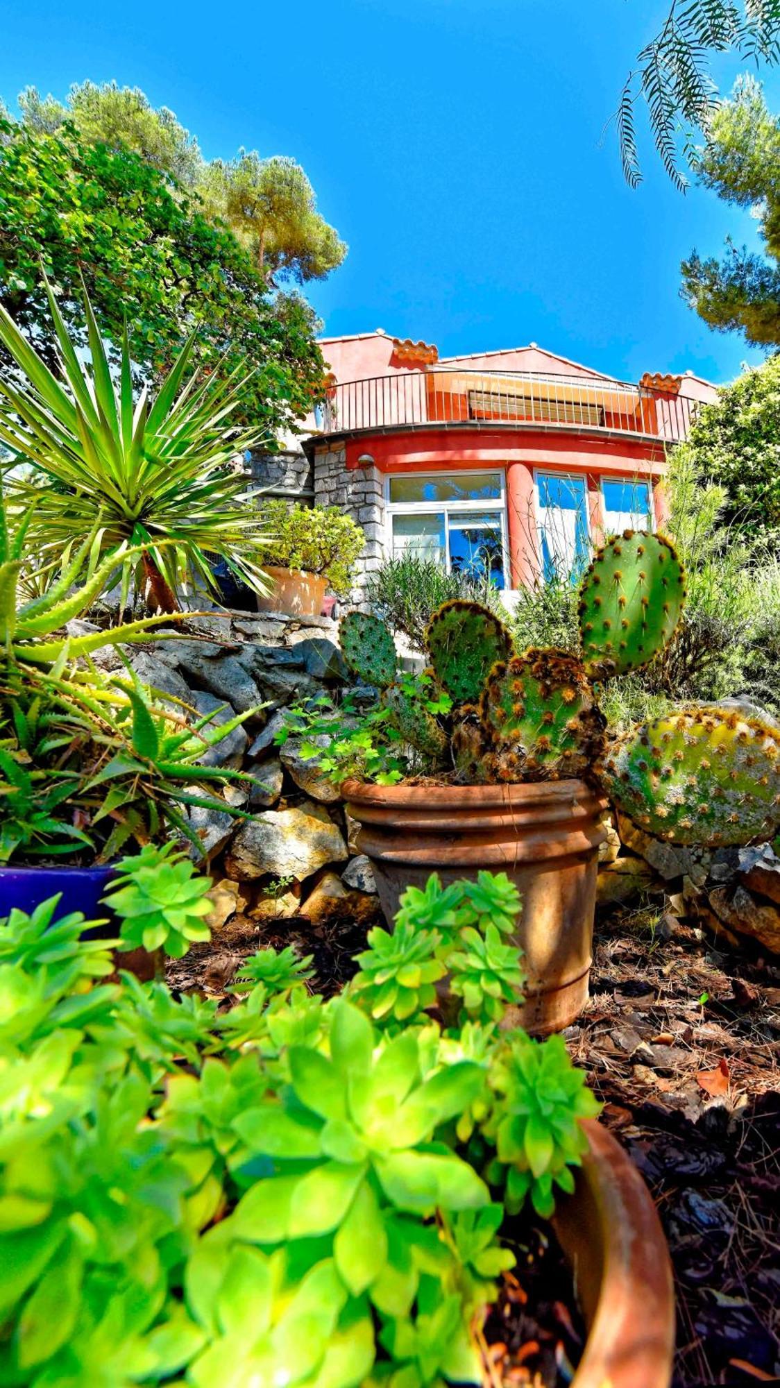 Appartements Avec Jardin Dans Villa Rocaille كاسيس المظهر الخارجي الصورة
